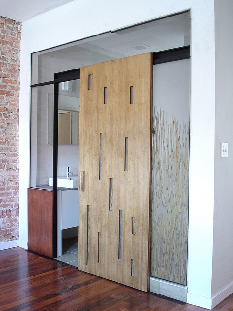 Drzwi przesuwne drewniane (źródło: pinterest)